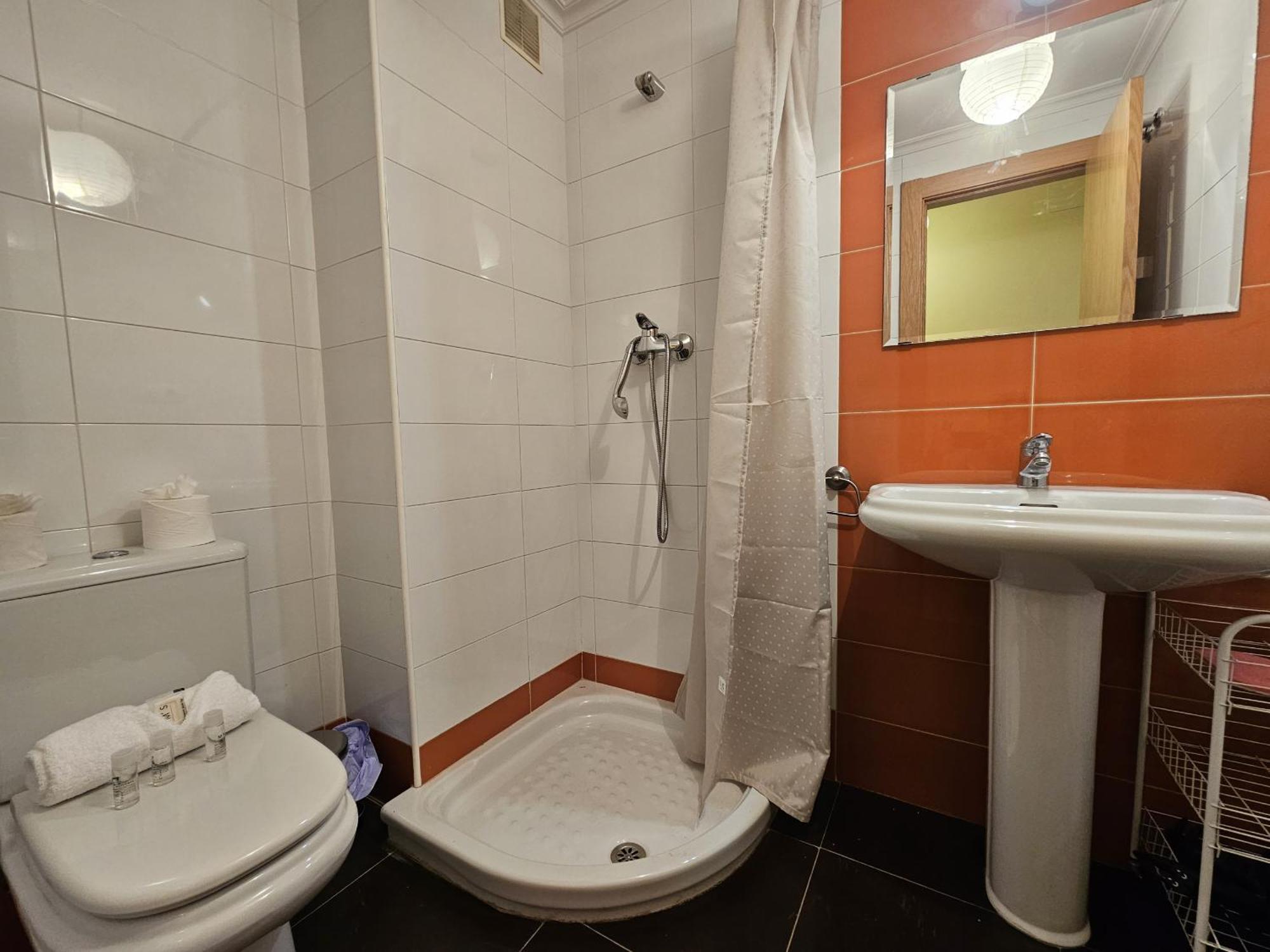 1A106 Amplio Y Comodo Apartamento Gijón Exteriör bild